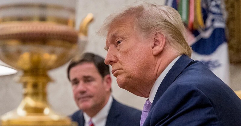 Gov. Ducey standing next to President Trump
