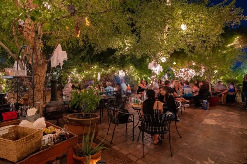 The 10 Best Pizza Joints In Phoenix (And What To Order At Each One)