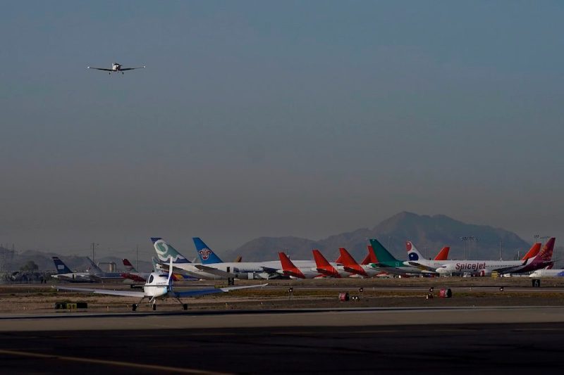 United Airlines Pilot School Lawsuit