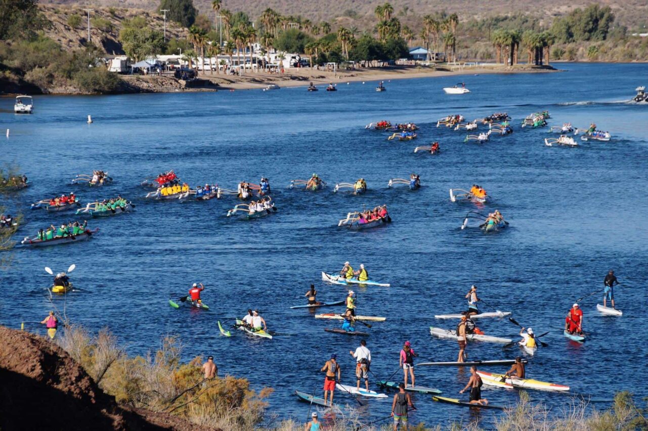 People enjoying Lake Havasu
