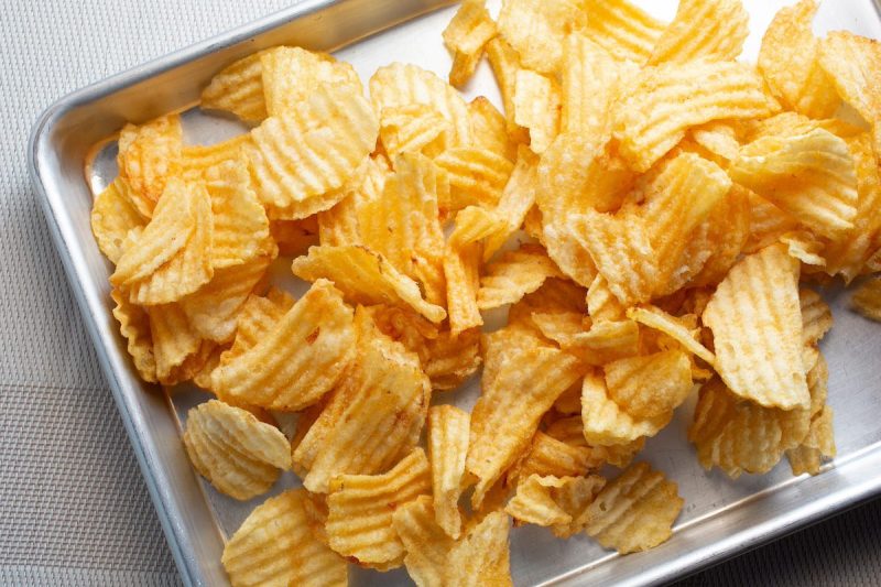 tray of ridged potato chips
